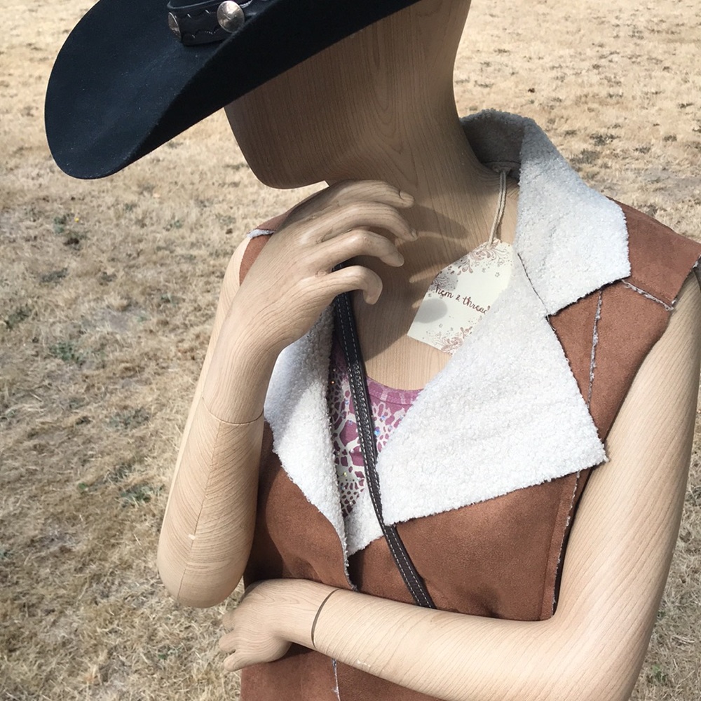 🆕Hem & Thread-Anthro Sherpa Faux Shearling Lined Long Vest Coat Western Wear - Picture 3 of 13